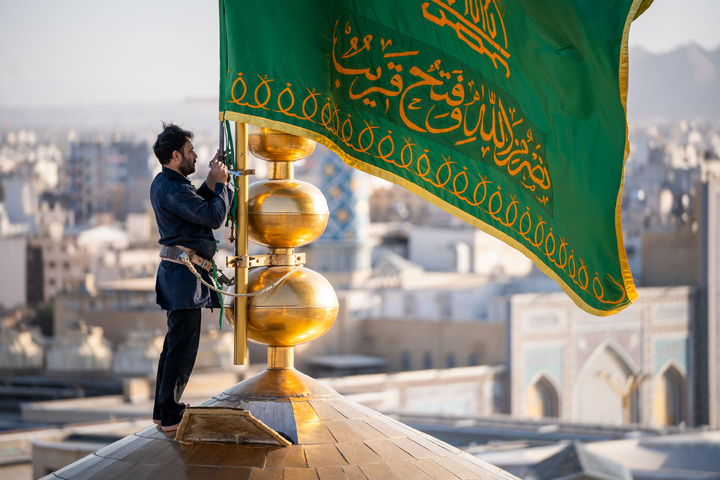 Imam Reza shrine hoists black flags marking Nasrallah’s martyrdom