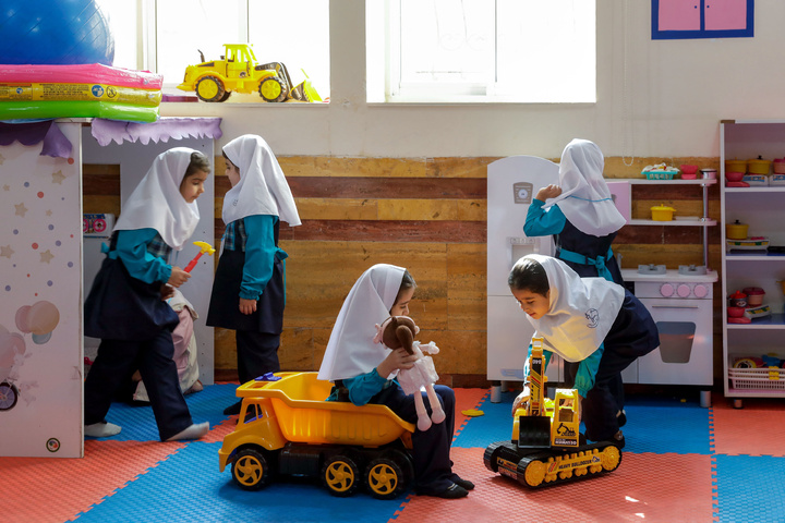 Religious education of children in Imam Reza schools