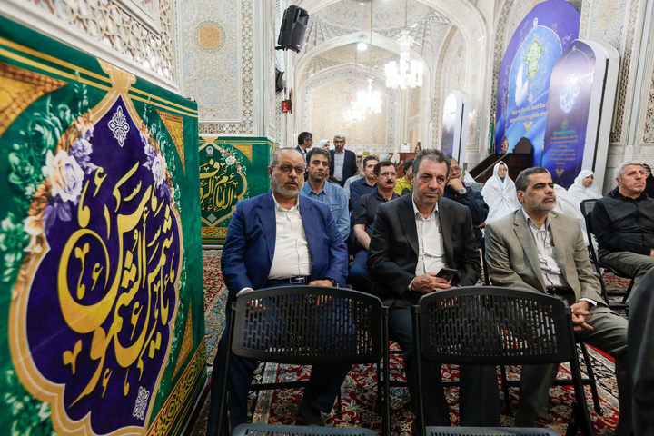 Participants of the International Persian Language Conference visit Imam Reza shrine