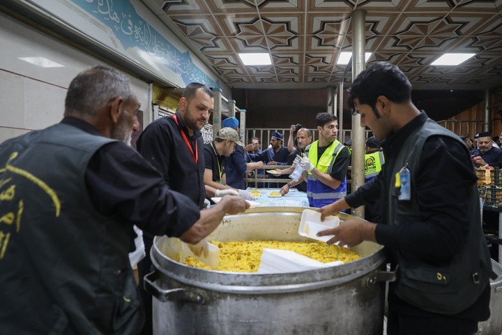 عزاداری ایام فاطمیه در حرم مطهر امامین عسکریین علیهم السلام