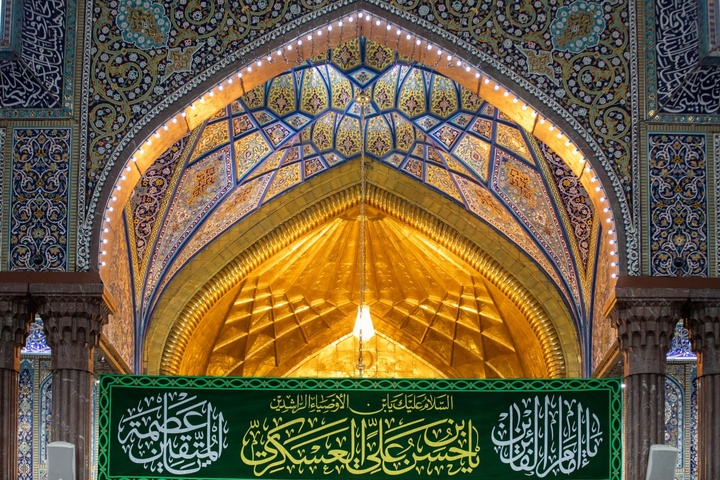 آذین بندی حرم مطهر امام حسین(ع) به مناسبت ولادت امام عسکری(ع)