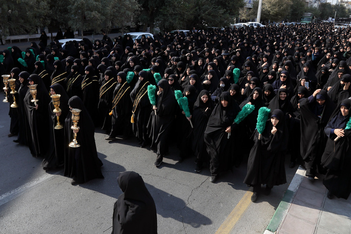 یوم شہادت حضرت معصومہ(س) کے موقع پرحرم کریمہ اہلبیتؑ میں عزاداری کا انعقاد