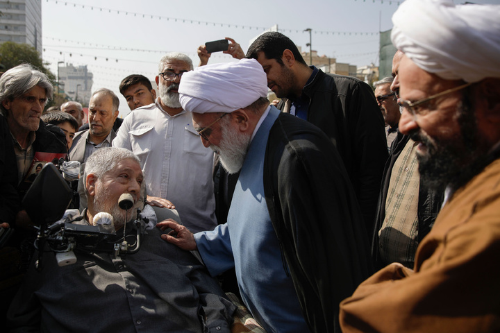 Custodian of Imam Reza shrine attends Gen. Nilforoushan's funeral ceremony
