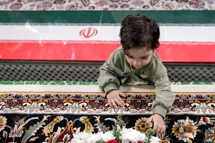 Ceremony to bid farewell to body of martyred General Nilforoushan underway in Imam Reza shrine