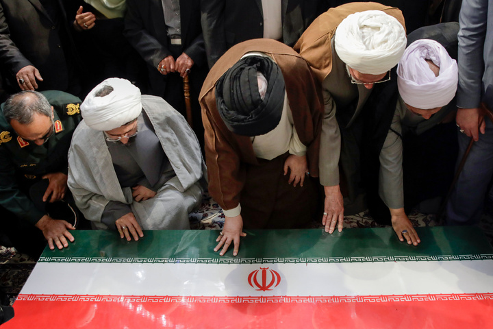 Ceremony to bid farewell to body of martyred General Nilforoushan underway in Imam Reza shrine