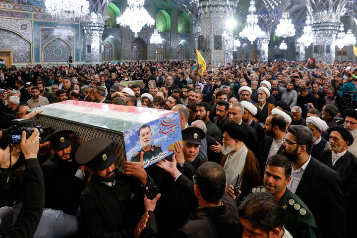 Ceremony to bid farewell to body of martyred General Nilforoushan underway in Imam Reza shrine