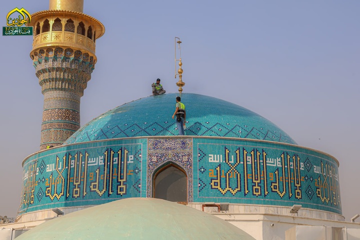 مرمت گنبد مسجد جامع حرم مطهر امامین جوادین(ع) در کاظمین