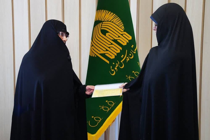 Razavi servant donates personal car, gold to Lebanese people Razavi servant donates personal car, gold to Lebanese people