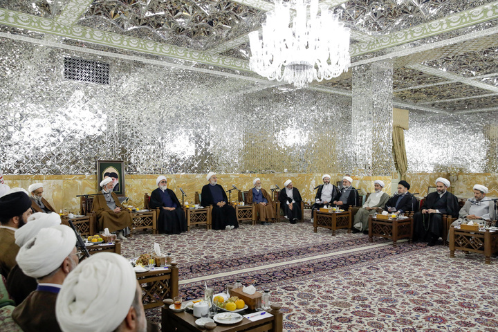 Khorasan Seminary School holds high-level meeting in presence of shrine custodian