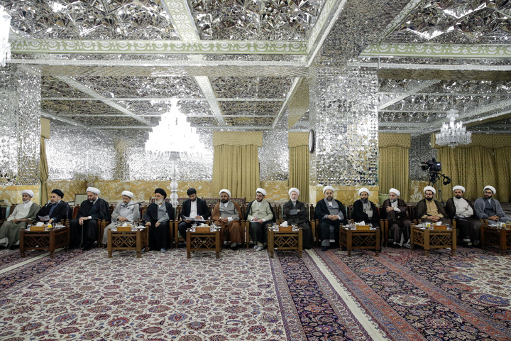 Khorasan Seminary School holds high-level meeting in presence of shrine custodian