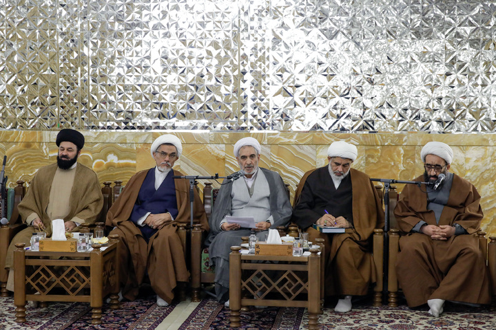 Khorasan Seminary School holds high-level meeting in presence of shrine custodian