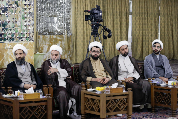 Khorasan Seminary School holds high-level meeting in presence of shrine custodian