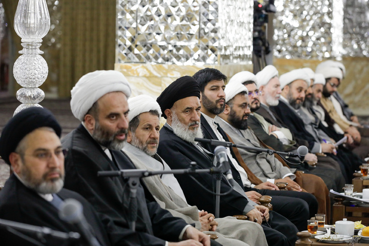 Khorasan Seminary School holds high-level meeting in presence of shrine custodian