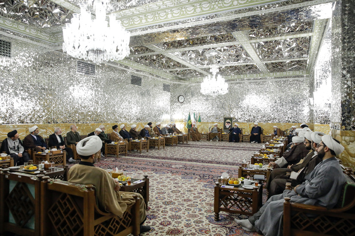 Khorasan Seminary School holds high-level meeting in presence of shrine custodian