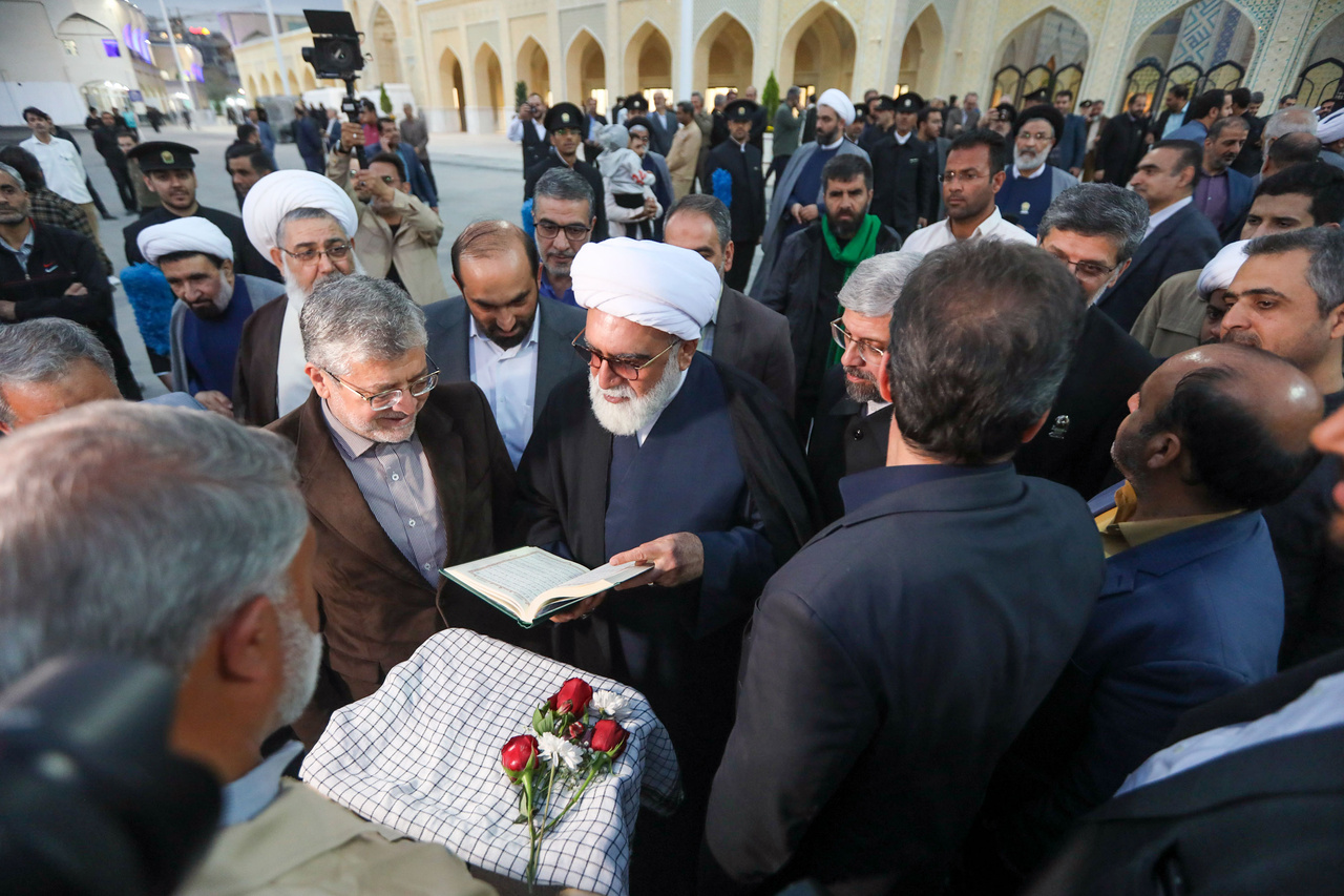 Project to refurbish the façade of Qibla Square inaugurated at Imam Reza shrine