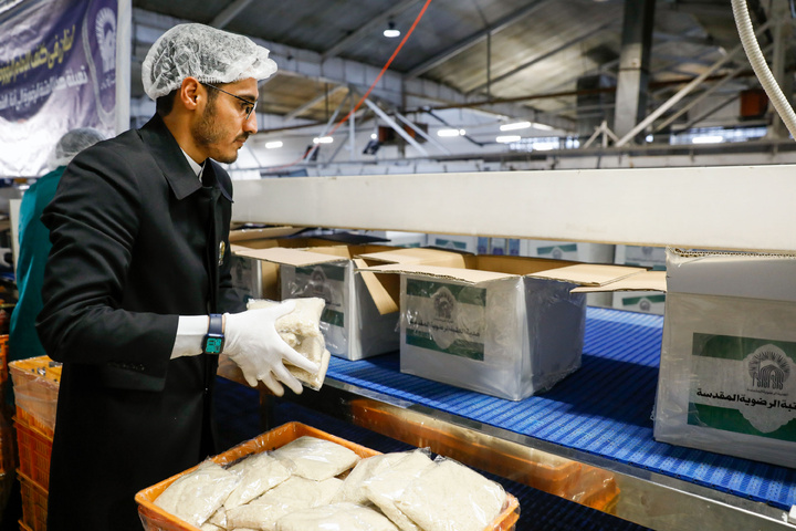 Thousands of aid packages prepared in Imam Reza shrine for Lebanon