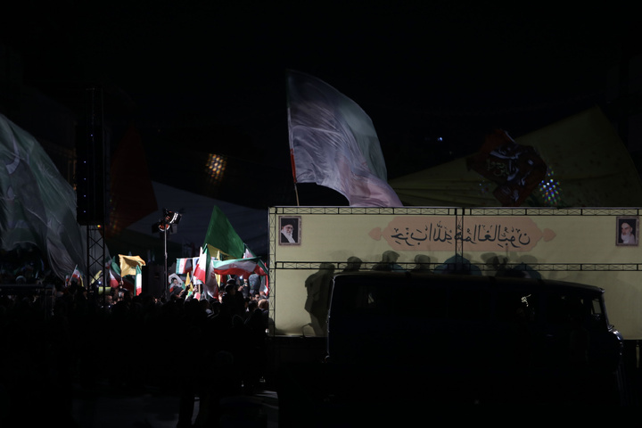 مشہد مقدس میں’’ بیعت با نصر اللہ‘‘ کے عنوان سے عوامی اجتماع