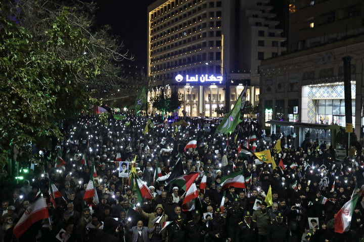 Public gathering of 'Allegiance to Nasrallah' underway in Mashhad