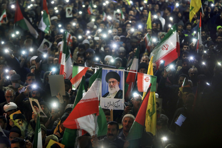 Public gathering of 'Allegiance to Nasrallah' underway in Mashhad