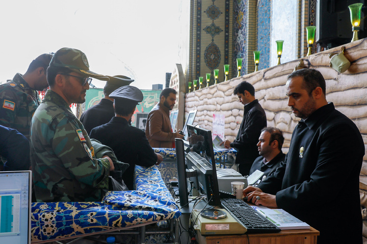 Special program of ‘Lebanon under Protection of Gracious Imam’ underway in shrine