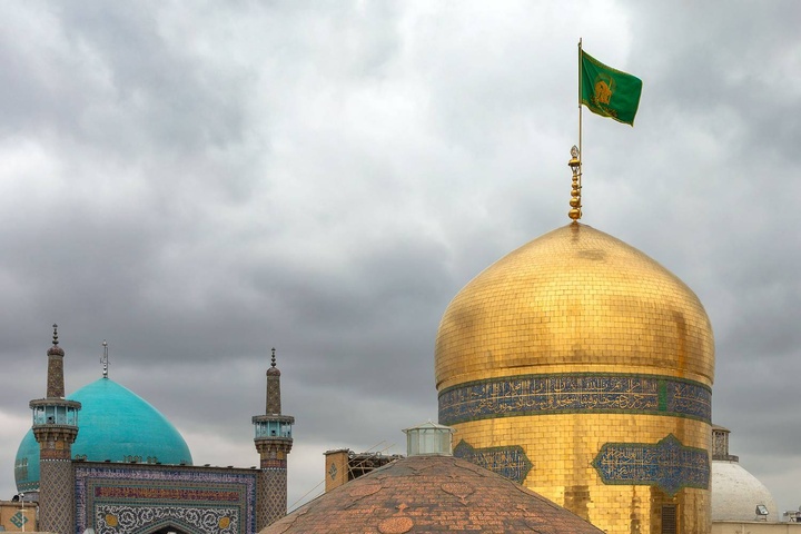 Dome of Imam Reza shrine: history and evolution