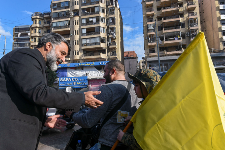 Aid packages from Imam Reza shrine distributed among Lebanese