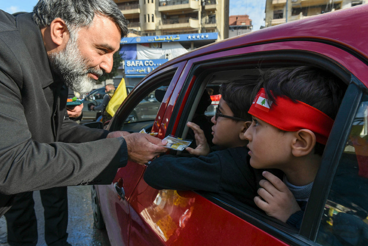 Aid packages from Imam Reza shrine distributed among Lebanese