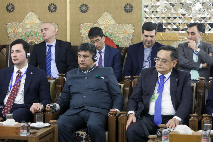 ECO summit participants meet with Custodian of Astan Quds Razavi