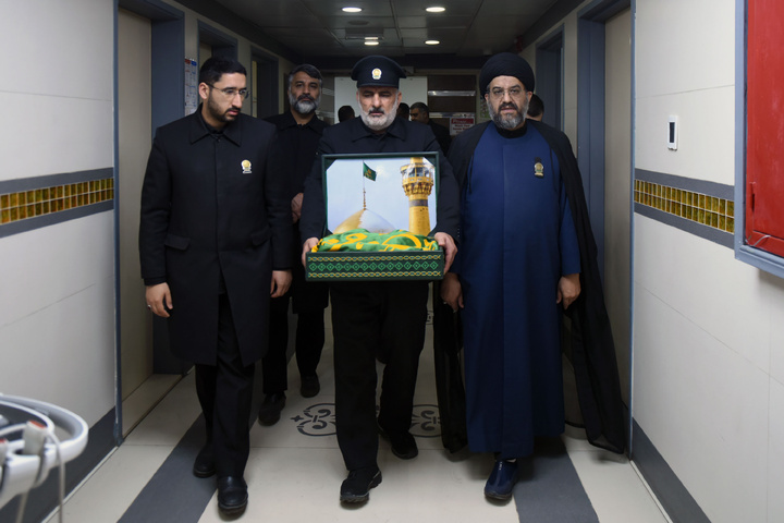 Razavi servants visit wounded at hospital in Lebanon
