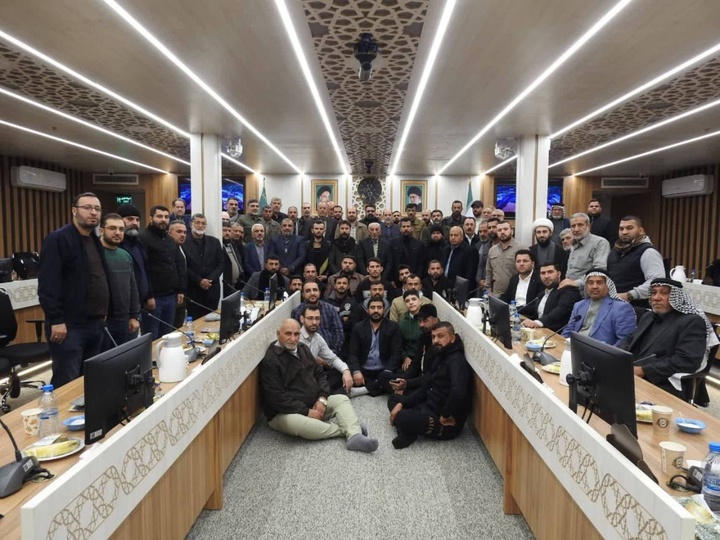 اربعین حسینیؑ پرموکب لگانے والے 70 عراقی موکب داروں کو حرم امام رضا(ع) میں خراج تحسین پیش کیا گیا اربعین حسینیؑ پرموکب لگانے والے 70 عراقی موکب داروں کو حرم امام رضا(ع) میں خراج تحسین پیش کیا گیا