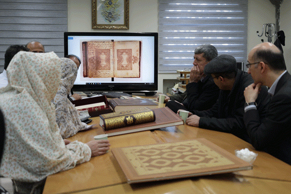 تاجیکستان کے فارسی ادب اور زبان کے ممتاز پروفیسرز کا رضوی لائبریری کا دورہ تاجیکستان کے فارسی ادب اور زبان کے ممتاز پروفیسرز کا رضوی لائبریری کا دورہ