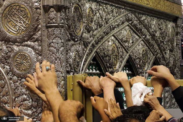 Pilgrimage with wisdom, shrine’s main approach for foreign pilgrims Pilgrimage with wisdom, shrine’s main approach for foreign pilgrims