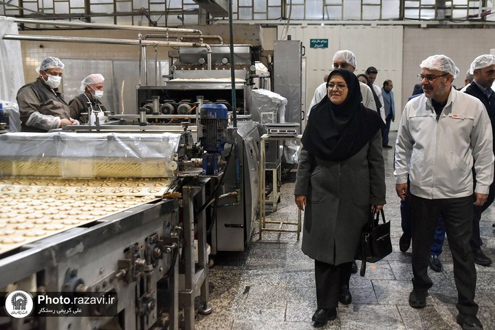 Head of Iran’s ISIRI visits Razavi Food Industries Co. Head of Iran’s ISIRI visits Razavi Food Industries Co.