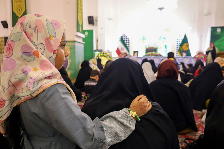 Program in honor of Imam Ali underway at Imam Reza shrine