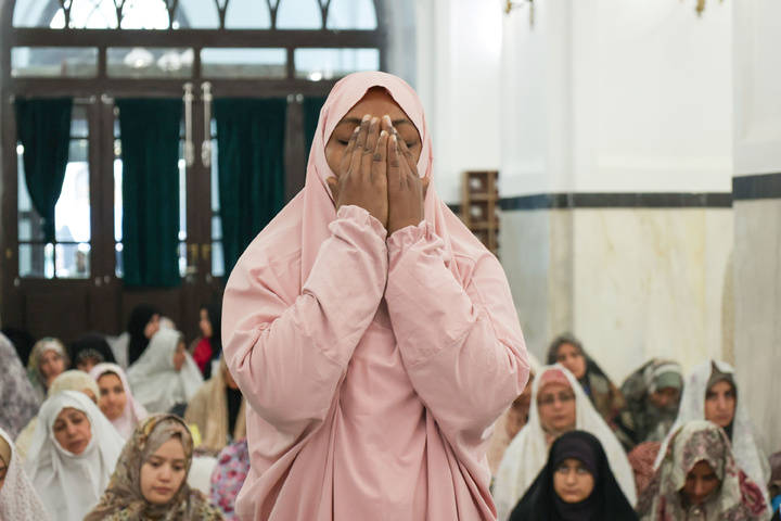 Spiritual Itikaf ceremony underway at Imam Reza Shrine