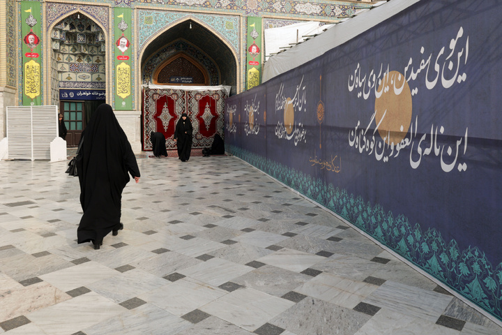 Spiritual Itikaf ceremony underway at Imam Reza Shrine