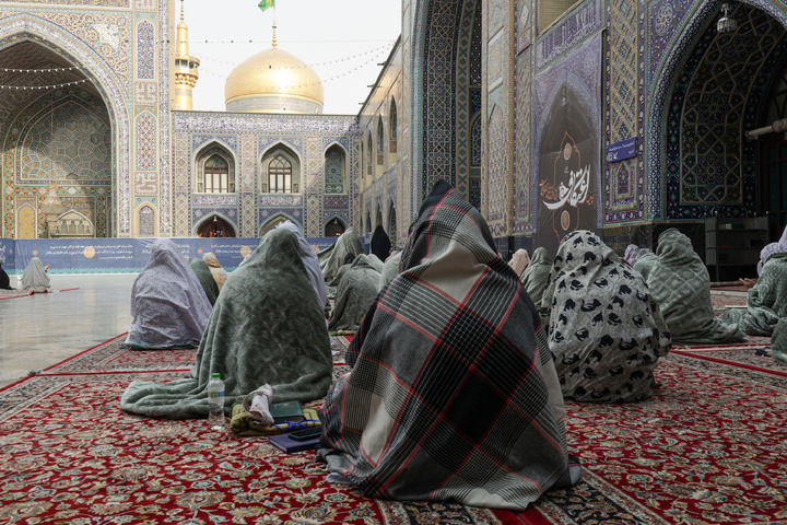 Spiritual Itikaf ceremony underway at Imam Reza Shrine