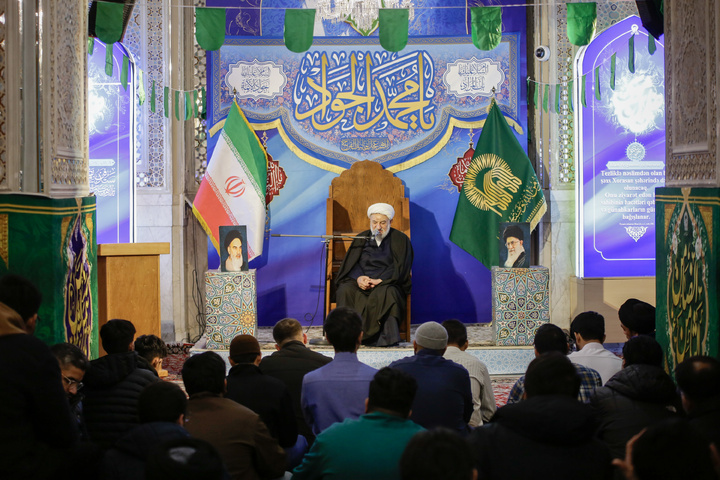 Seminary students from U.S., Europe gather at Imam Reza shrine on Imam Ali’s birth anniv. Seminary students from U.S., Europe gather at Imam Reza shrine on Imam Ali’s birth anniv.