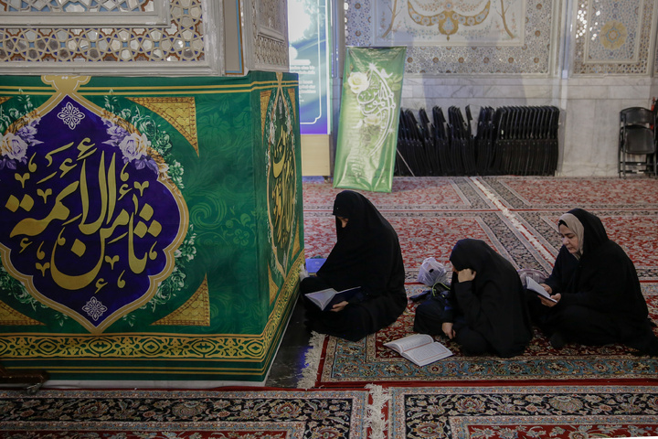 Seminary students from U.S., Europe gather at Imam Reza shrine on Imam Ali’s birth anniv.