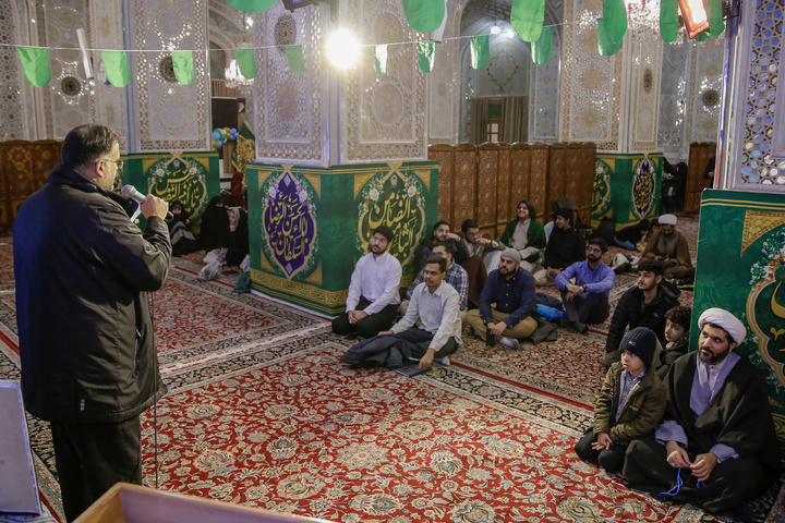 Seminary students from U.S., Europe gather at Imam Reza shrine on Imam Ali’s birth anniv.