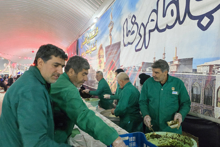 موکب الإمام الرضا(ع) في الکاظمیة