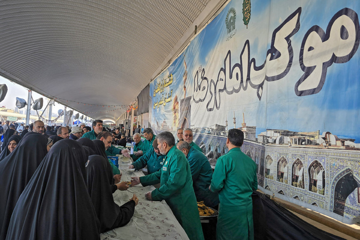 موکب الإمام الرضا(ع) في الکاظمیة
