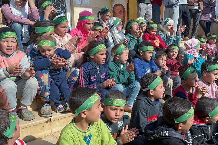 Imam Reza shrine's servants visit Syrian refugees in Lebanon 