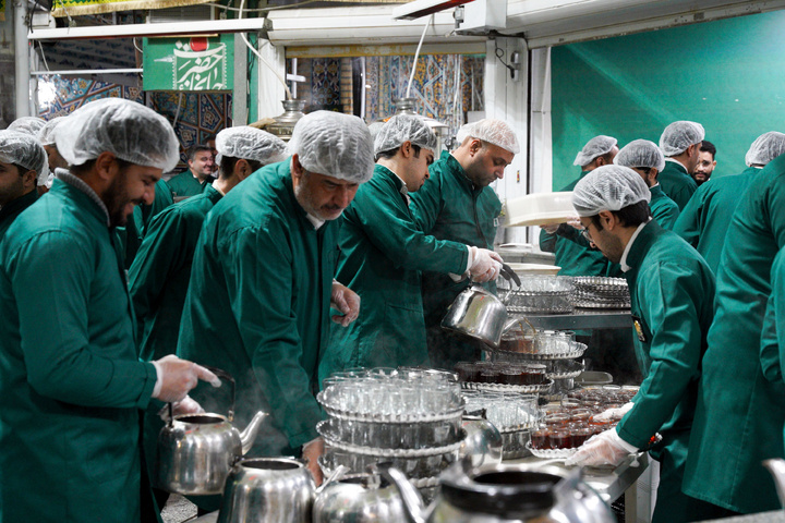 Imam Reza Shrine hosts Eid al-Mab'ath celebration