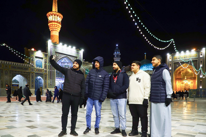 Imam Reza Shrine hosts Eid al-Mab'ath celebration