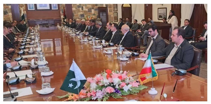 پاکستانی تاجروں کو ایران اور سرخس اسپیشل اکنامک زون میں پائی جانے والی اقتصادی صلاحیتوں کا تعارف پاکستانی تاجروں کو ایران اور سرخس اسپیشل اکنامک زون میں پائی جانے والی اقتصادی صلاحیتوں کا تعارف