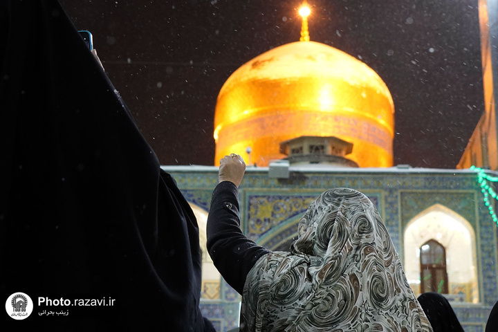 Allahu Akbar chants resonate at Imam Reza shrine
