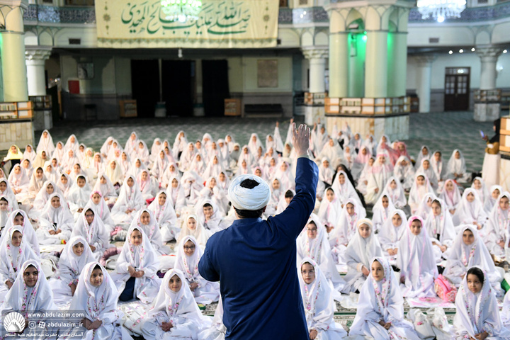 جشن تکلیف دختران در حرمر مطهر حضرت عبدالعظیم(ع)