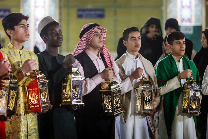 Traditional ‘Hel Helalak Ya Ramadan’ ceremony underway at Imam Reza shrine