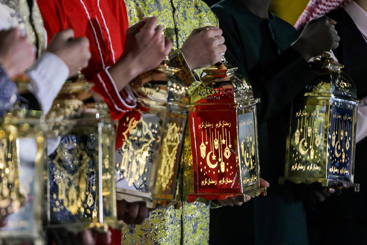 Traditional ‘Hel Helalak Ya Ramadan’ ceremony underway at Imam Reza shrine